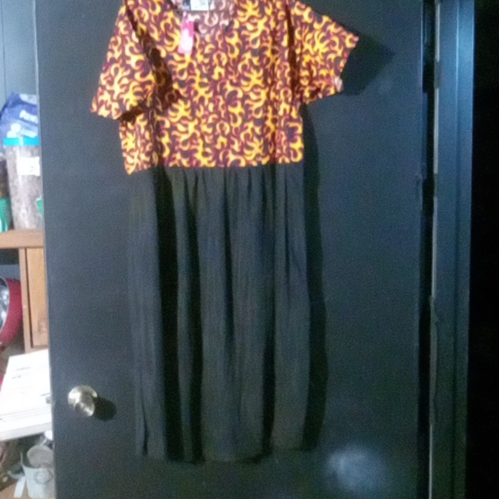 Syd&Mallory size large ss flame long dress/shirt with black tulle bottom